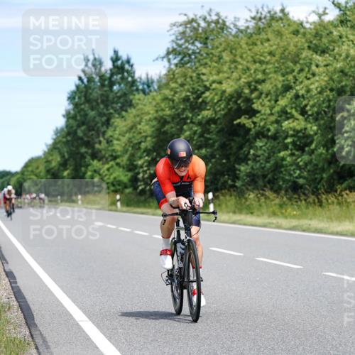 21.06.2026 - Viking Triathlon Michael Burmester http://msf.ph/oto/9872556 21.06.2026 12:44:55 Radfahren 53, 94, 164, 177, 177, 219, 239, 253, 264, 313, 358, 494, 615 meine-sportfotos.de