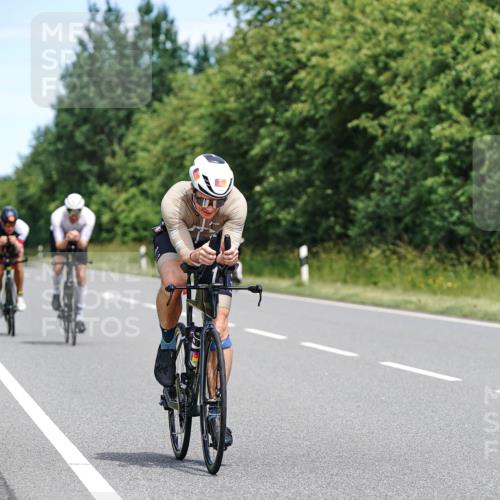 21.06.2026 - Viking Triathlon Michael Burmester http://msf.ph/oto/9872582 21.06.2026 12:45:03 Radfahren 39, 91, 94, 132, 164, 177, 177, 219, 239, 253, 264, 306, 313, 358, 494, 538, 615 meine-sportfotos.de