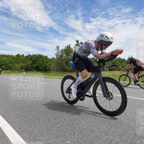 21.06.2026 - Viking Triathlon Michael Burmester http://msf.ph/oto/9872594 21.06.2026 12:30:44 Radfahren 99, 104, 109, 111, 113, 125, 137, 145, 180, 199, 359, 567 meine-sportfotos.de