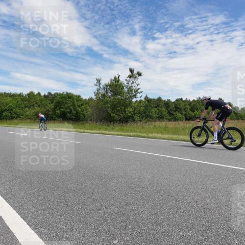 21.06.2026 - Viking Triathlon Michael Burmester http://msf.ph/oto/9872634 21.06.2026 12:31:10 Radfahren 107, 151, 151, 175, 241, 252, 296, 383, 414, 445, 485, 574 meine-sportfotos.de