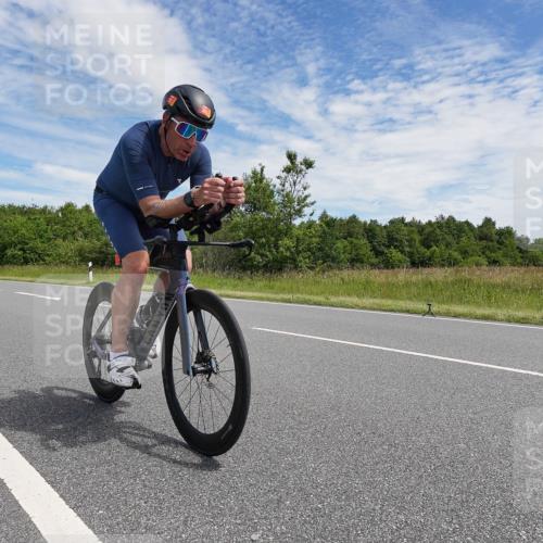21.06.2026 - Viking Triathlon Michael Burmester http://msf.ph/oto/9872667 21.06.2026 12:32:00 Radfahren 27, 33, 75, 337, 365, 382, 489, 640, 658 meine-sportfotos.de