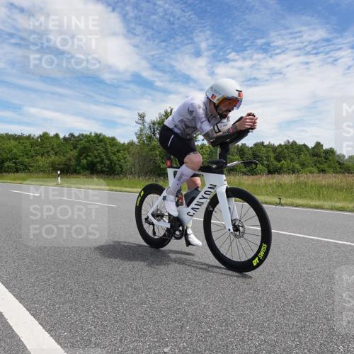 21.06.2026 - Viking Triathlon Michael Burmester http://msf.ph/oto/9872674 21.06.2026 12:32:05 Radfahren 33, 75, 365, 382, 482, 489, 513, 532, 641, 658 meine-sportfotos.de