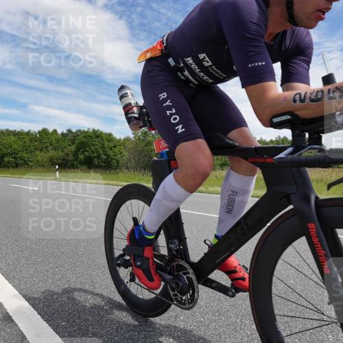 21.06.2026 - Viking Triathlon Michael Burmester http://msf.ph/oto/9872749 21.06.2026 12:32:52 Radfahren 93, 97, 114, 116, 247, 265, 289, 301, 447, 450, 454, 579, 626, 659 meine-sportfotos.de