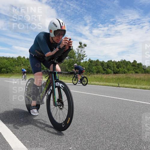 21.06.2026 - Viking Triathlon Michael Burmester http://msf.ph/oto/9872759 21.06.2026 12:32:53 Radfahren 93, 97, 114, 116, 247, 265, 289, 447, 450, 454, 579, 626, 659 meine-sportfotos.de