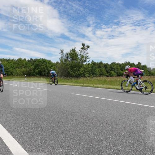 21.06.2026 - Viking Triathlon Michael Burmester http://msf.ph/oto/9872769 21.06.2026 12:32:57 Radfahren 93, 97, 114, 116, 237, 247, 265, 289, 447, 450, 454, 579 meine-sportfotos.de