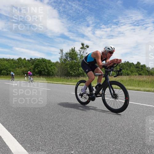 21.06.2026 - Viking Triathlon Michael Burmester http://msf.ph/oto/9872778 21.06.2026 12:32:58 Radfahren 93, 97, 114, 116, 237, 247, 265, 289, 450, 454, 579 meine-sportfotos.de