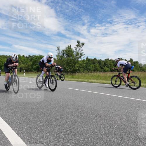 21.06.2026 - Viking Triathlon Michael Burmester http://msf.ph/oto/9872787 21.06.2026 12:32:59 Radfahren 93, 97, 114, 116, 237, 247, 289, 450, 454, 579 meine-sportfotos.de