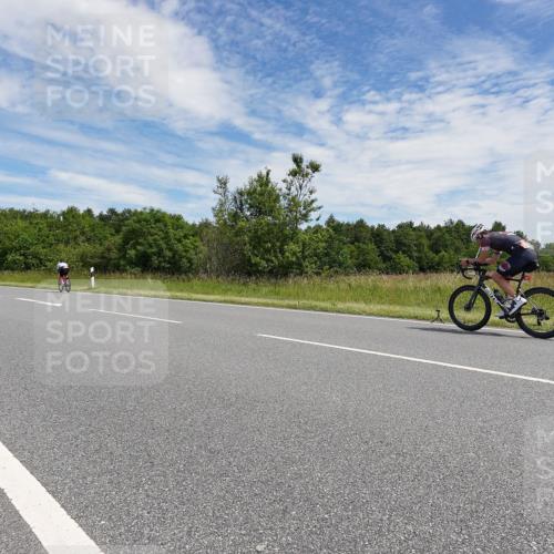 21.06.2026 - Viking Triathlon Michael Burmester http://msf.ph/oto/9872806 21.06.2026 12:33:07 Radfahren 93, 97, 114, 116, 122, 172, 237, 247, 289, 450, 579 meine-sportfotos.de