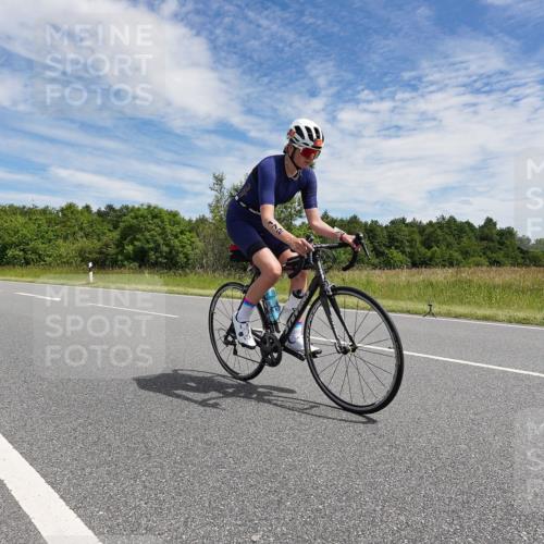 21.06.2026 - Viking Triathlon Michael Burmester http://msf.ph/oto/9872817 21.06.2026 12:33:14 Radfahren 122, 172, 237, 274, 403, 450, 642 meine-sportfotos.de