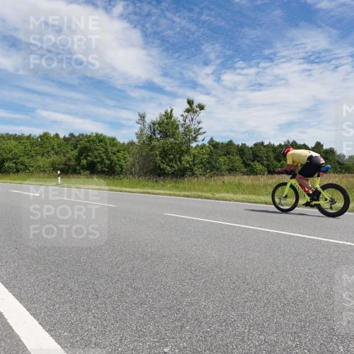 21.06.2026 - Viking Triathlon Michael Burmester http://msf.ph/oto/9872844 21.06.2026 12:33:45 Radfahren 24, 56, 282, 305, 495, 642, 652 meine-sportfotos.de
