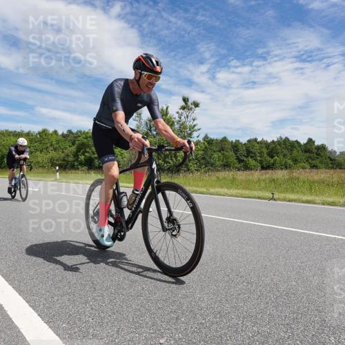21.06.2026 - Viking Triathlon Michael Burmester http://msf.ph/oto/9872848 21.06.2026 12:33:48 Radfahren 56, 224, 282, 305, 495, 642, 652 meine-sportfotos.de