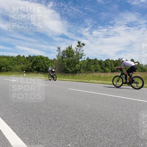 21.06.2026 - Viking Triathlon Michael Burmester http://msf.ph/oto/9872880 21.06.2026 12:33:59 Radfahren 56, 224, 224, 282, 493, 495, 652 meine-sportfotos.de