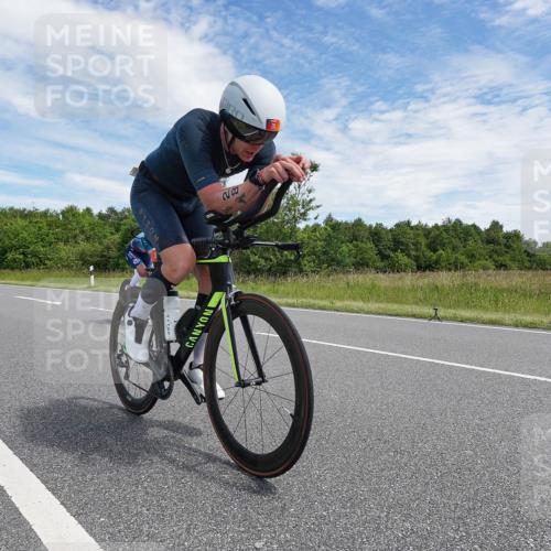 21.06.2026 - Viking Triathlon Michael Burmester http://msf.ph/oto/9872902 21.06.2026 12:34:34 Radfahren 28, 49, 197, 248, 304, 360, 389, 571, 610, 653 meine-sportfotos.de