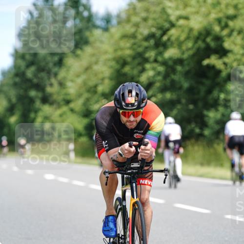 21.06.2026 - Viking Triathlon Michael Burmester http://msf.ph/oto/9872922 21.06.2026 12:46:08 Radfahren 238, 352, 352, 439, 442, 457, 561 meine-sportfotos.de