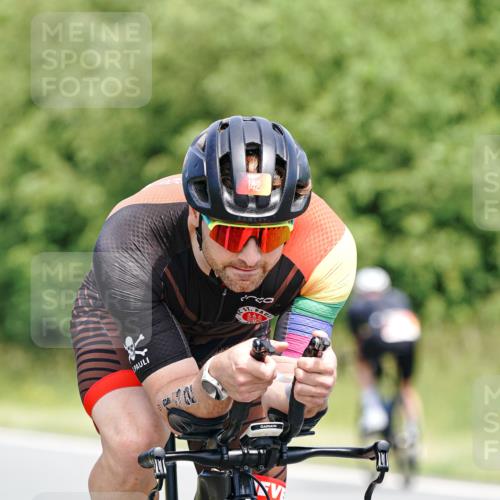21.06.2026 - Viking Triathlon Michael Burmester http://msf.ph/oto/9872927 21.06.2026 12:46:09 Radfahren 238, 352, 352, 439, 442, 457, 561 meine-sportfotos.de