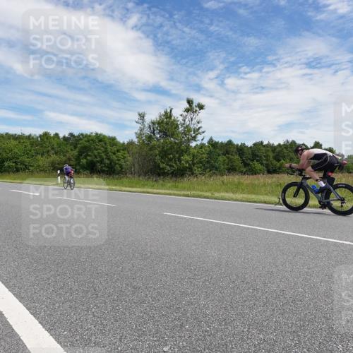 21.06.2026 - Viking Triathlon Michael Burmester http://msf.ph/oto/9872933 21.06.2026 12:34:55 Radfahren 96, 195, 197, 248, 248, 389, 432, 571, 590, 616 meine-sportfotos.de