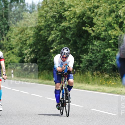 21.06.2026 - Viking Triathlon Michael Burmester http://msf.ph/oto/9872947 21.06.2026 12:46:24 Radfahren 36, 105, 178, 251, 439, 457, 457, 504, 546, 606, 629, 629 meine-sportfotos.de