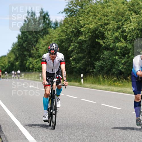 21.06.2026 - Viking Triathlon Michael Burmester http://msf.ph/oto/9872966 21.06.2026 12:46:25 Radfahren 36, 105, 178, 251, 439, 457, 457, 504, 546, 606, 629, 629 meine-sportfotos.de