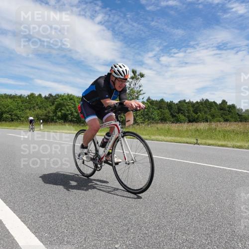 21.06.2026 - Viking Triathlon Michael Burmester http://msf.ph/oto/9872977 21.06.2026 12:35:33 Radfahren 153, 153, 245, 335, 377, 511, 521, 562 meine-sportfotos.de