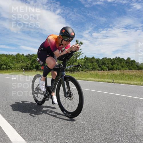 21.06.2026 - Viking Triathlon Michael Burmester http://msf.ph/oto/9873013 21.06.2026 12:35:50 Radfahren 14, 37, 37, 153, 449, 486, 562 meine-sportfotos.de