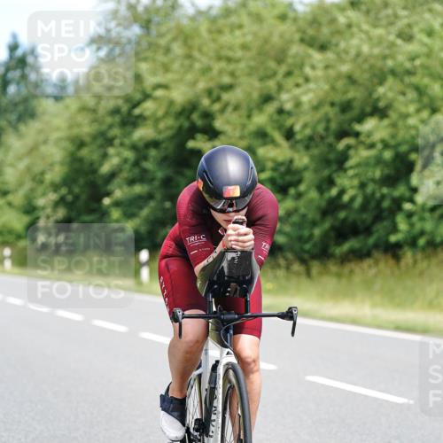 21.06.2026 - Viking Triathlon Michael Burmester http://msf.ph/oto/9873047 21.06.2026 12:46:38 Radfahren 16, 36, 81, 105, 165, 178, 184, 251, 364, 407, 457, 504, 530, 546, 606, 629, 629, 634 meine-sportfotos.de