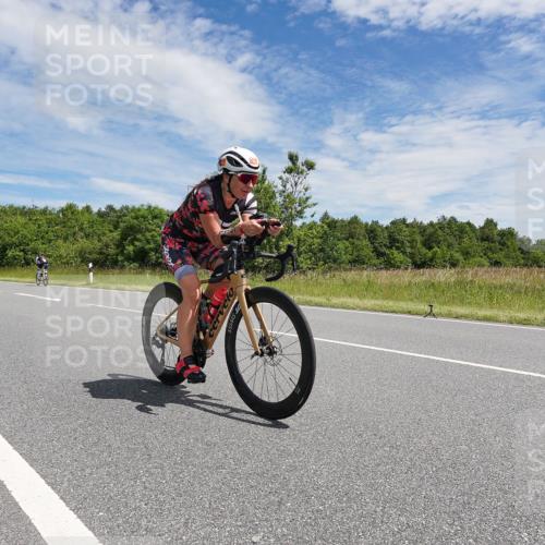 21.06.2026 - Viking Triathlon Michael Burmester http://msf.ph/oto/9873100 21.06.2026 12:37:17 Radfahren 77, 141, 448, 519 meine-sportfotos.de