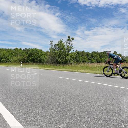 21.06.2026 - Viking Triathlon Michael Burmester http://msf.ph/oto/9873105 21.06.2026 12:37:20 Radfahren 77, 141, 300, 409, 448, 519, 519 meine-sportfotos.de