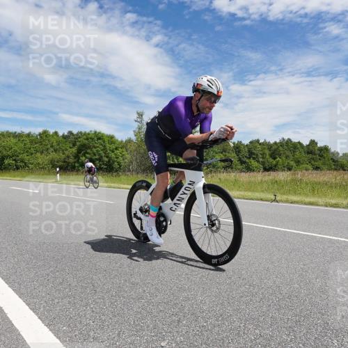 21.06.2026 - Viking Triathlon Michael Burmester http://msf.ph/oto/9873121 21.06.2026 12:37:25 Radfahren 77, 141, 244, 300, 409, 448, 471, 519, 519 meine-sportfotos.de