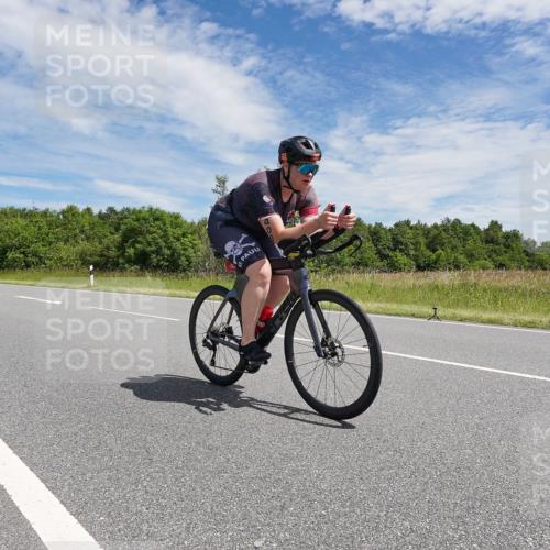 21.06.2026 - Viking Triathlon Michael Burmester http://msf.ph/oto/9873131 21.06.2026 12:37:31 Radfahren 77, 141, 229, 244, 298, 300, 409, 448, 471, 519 meine-sportfotos.de