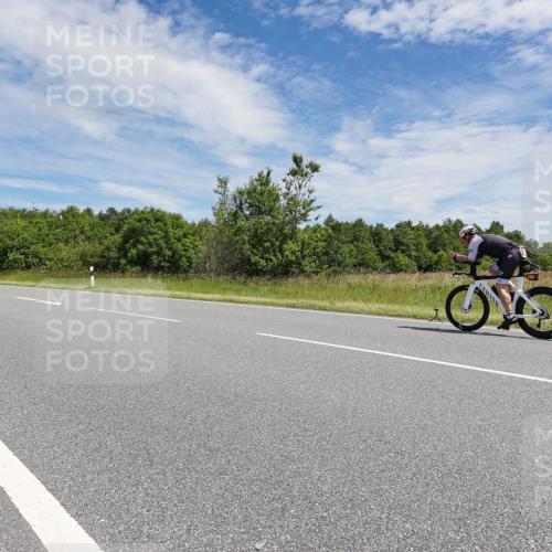 21.06.2026 - Viking Triathlon Michael Burmester http://msf.ph/oto/9873195 21.06.2026 12:38:10 Radfahren 123, 185, 203, 378, 413, 415, 461, 506, 551, 557 meine-sportfotos.de