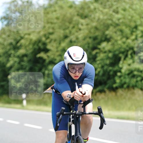 21.06.2026 - Viking Triathlon Michael Burmester http://msf.ph/oto/9873307 21.06.2026 12:48:03 Radfahren 57, 58, 73, 124, 126, 166, 232, 259, 510, 531, 608, 639, 644 meine-sportfotos.de