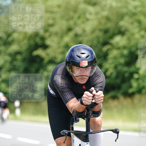 21.06.2026 - Viking Triathlon Michael Burmester http://msf.ph/oto/9873383 21.06.2026 12:48:17 Radfahren 57, 124, 166, 232, 273, 273, 644 meine-sportfotos.de