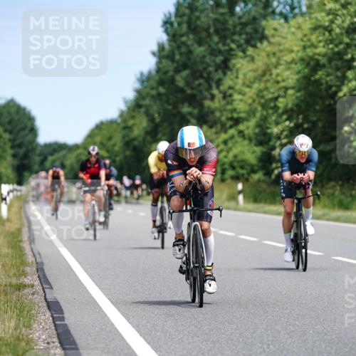 21.06.2026 - Viking Triathlon Michael Burmester http://msf.ph/oto/9873434 21.06.2026 12:48:55 Radfahren 44, 52, 316, 330, 379, 455, 666 meine-sportfotos.de