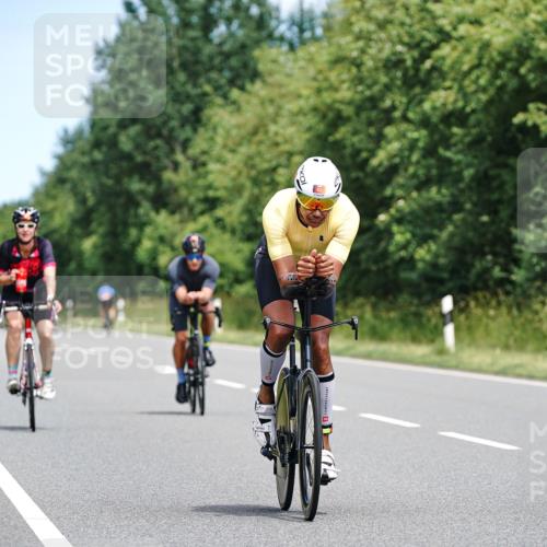 21.06.2026 - Viking Triathlon Michael Burmester http://msf.ph/oto/9873450 21.06.2026 12:48:57 Radfahren 44, 52, 316, 330, 379, 455, 666 meine-sportfotos.de