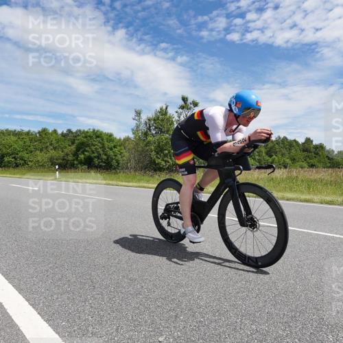 21.06.2026 - Viking Triathlon Michael Burmester http://msf.ph/oto/9873507 21.06.2026 12:41:09 Radfahren 40, 43, 192, 332, 491, 498, 566, 656 meine-sportfotos.de