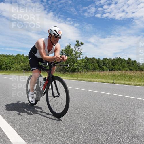 21.06.2026 - Viking Triathlon Michael Burmester http://msf.ph/oto/9873520 21.06.2026 12:41:11 Radfahren 40, 43, 82, 147, 192, 332, 425, 469, 491, 498, 566, 656 meine-sportfotos.de