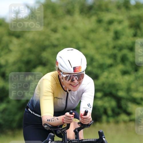 21.06.2026 - Viking Triathlon Michael Burmester http://msf.ph/oto/9873569 21.06.2026 12:49:39 Radfahren 155, 260, 268, 368 meine-sportfotos.de