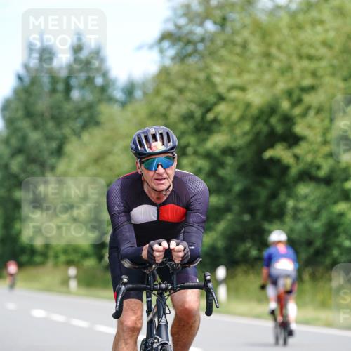 21.06.2026 - Viking Triathlon Michael Burmester http://msf.ph/oto/9873588 21.06.2026 12:50:22 Radfahren 26, 66, 101, 211, 261, 375, 549, 661 meine-sportfotos.de
