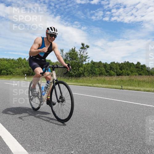 21.06.2026 - Viking Triathlon Michael Burmester http://msf.ph/oto/9873596 21.06.2026 12:41:58 Radfahren 291, 398, 440, 523 meine-sportfotos.de