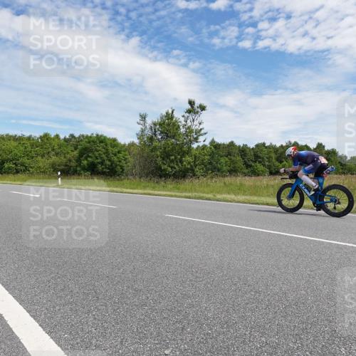 21.06.2026 - Viking Triathlon Michael Burmester http://msf.ph/oto/9873598 21.06.2026 12:42:01 Radfahren 291, 291, 398, 417, 523 meine-sportfotos.de