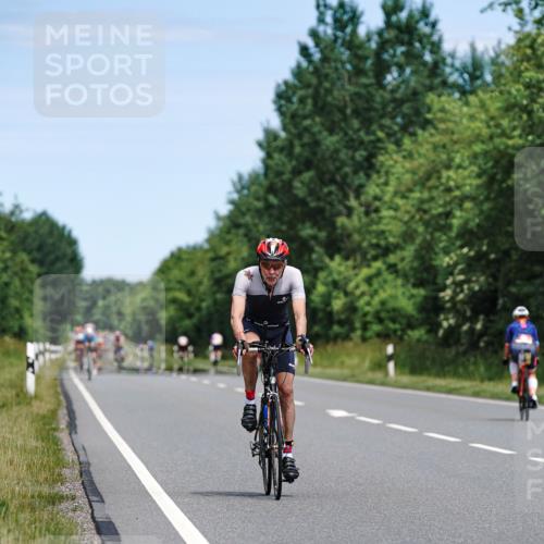 21.06.2026 - Viking Triathlon Michael Burmester http://msf.ph/oto/9873604 21.06.2026 12:50:25 Radfahren 26, 101, 211, 261, 375, 387, 463, 661 meine-sportfotos.de