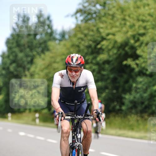 21.06.2026 - Viking Triathlon Michael Burmester http://msf.ph/oto/9873609 21.06.2026 12:50:26 Radfahren 26, 211, 261, 375, 387, 463, 661 meine-sportfotos.de