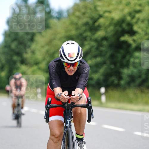 21.06.2026 - Viking Triathlon Michael Burmester http://msf.ph/oto/9873684 21.06.2026 12:50:44 Radfahren 26, 190, 211, 261, 326, 387, 463, 556 meine-sportfotos.de