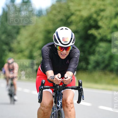 21.06.2026 - Viking Triathlon Michael Burmester http://msf.ph/oto/9873694 21.06.2026 12:50:45 Radfahren 26, 190, 211, 261, 326, 387, 463, 556 meine-sportfotos.de