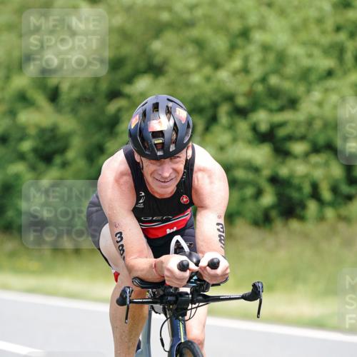 21.06.2026 - Viking Triathlon Michael Burmester http://msf.ph/oto/9873712 21.06.2026 12:50:47 Radfahren 26, 190, 211, 261, 326, 387, 463, 556 meine-sportfotos.de
