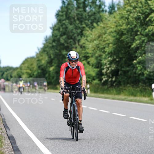 21.06.2026 - Viking Triathlon Michael Burmester http://msf.ph/oto/9873756 21.06.2026 12:50:57 Radfahren 326, 556 meine-sportfotos.de