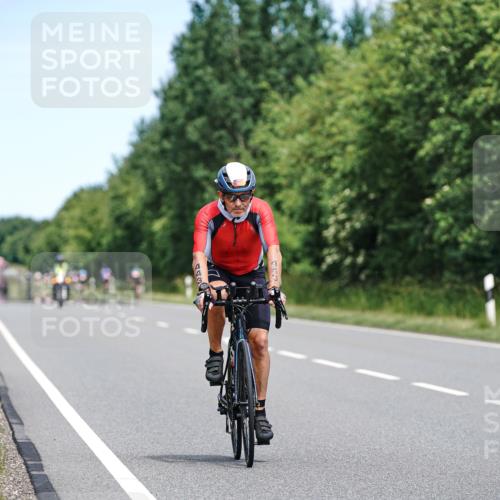 21.06.2026 - Viking Triathlon Michael Burmester http://msf.ph/oto/9873760 21.06.2026 12:50:57 Radfahren 326, 556 meine-sportfotos.de