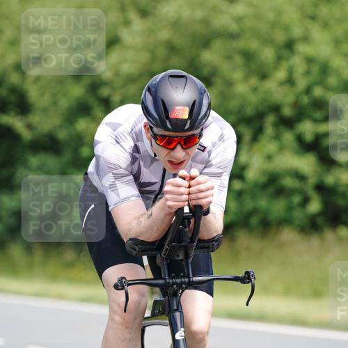 21.06.2026 - Viking Triathlon Michael Burmester http://msf.ph/oto/9873792 21.06.2026 12:51:24 Radfahren 266, 365, 540 meine-sportfotos.de