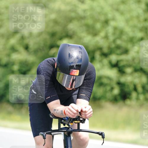 21.06.2026 - Viking Triathlon Michael Burmester http://msf.ph/oto/9873803 21.06.2026 12:51:47 Radfahren 196, 365, 617 meine-sportfotos.de