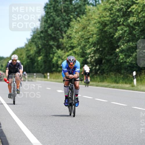 21.06.2026 - Viking Triathlon Michael Burmester http://msf.ph/oto/9873811 21.06.2026 12:52:06 Radfahren 90, 252, 252, 401 meine-sportfotos.de